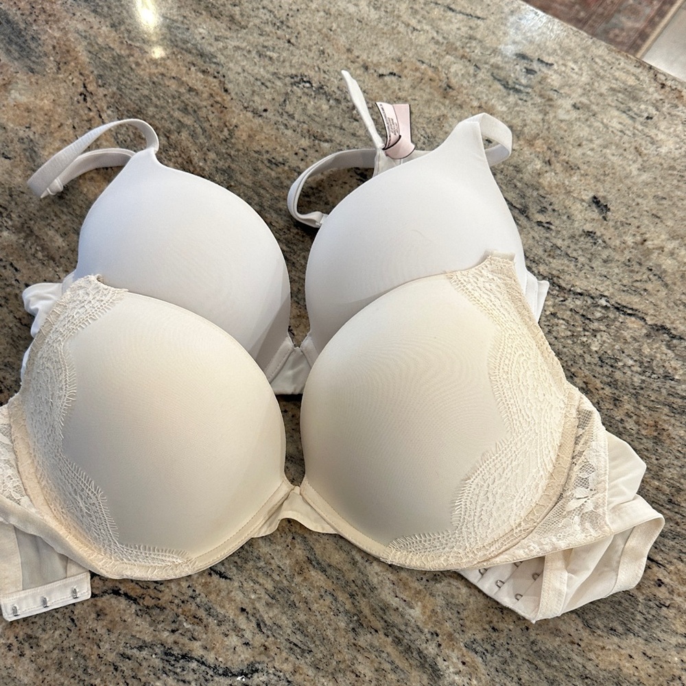 Victoria's Secret White and Cream Lace Bra Set